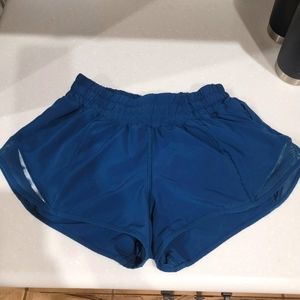 Lululemon low rise hotty hot shorts